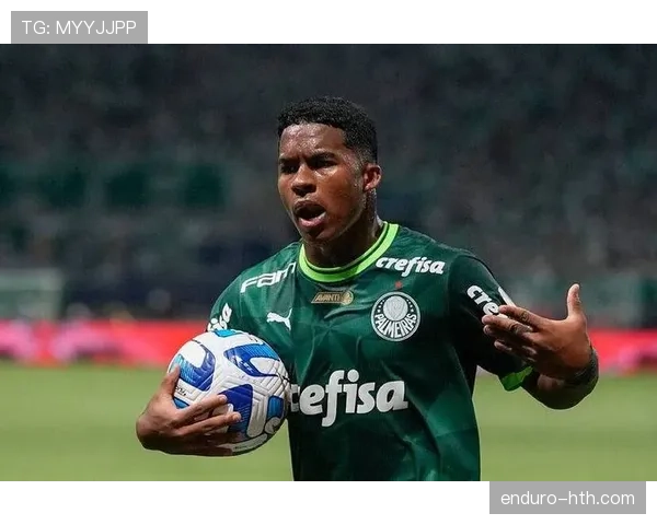 南美足球中场新星崭露头角，稳健表现引关注